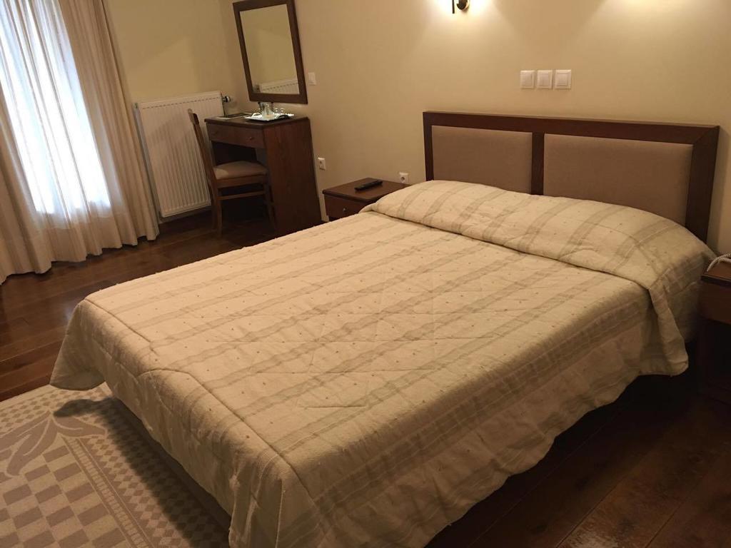 Ellinon Thea Arachova Hotel Bagian luar foto