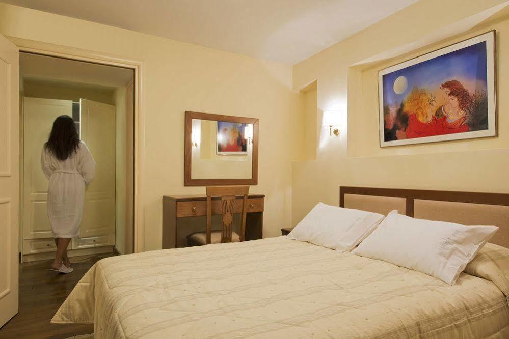 Ellinon Thea Arachova Hotel Bagian luar foto